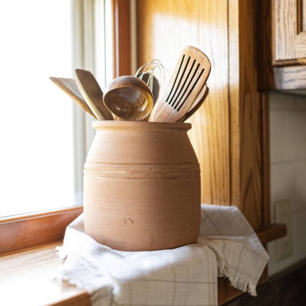 Foreside Home & Garden - Ezekiel Utensil Storage Crock Terracotta