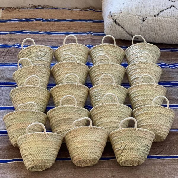 NATURAL STRAW BASKET - small rose basket