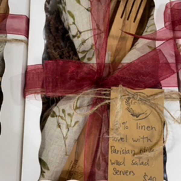 Salad Servers & Mistletoe Linen Gift Set