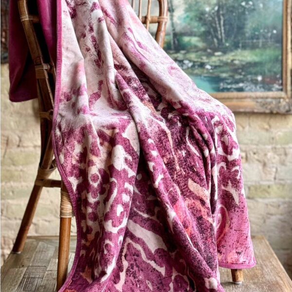 Patina Vie - Luxurious Velvet Blush Mauve Throw