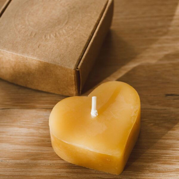 Goldrick Natural Living - Artisan Beeswax Heart Tealights