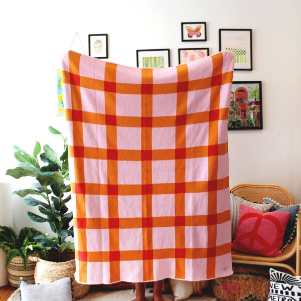 Calhoun & Co. - Gingham Knit Blanket