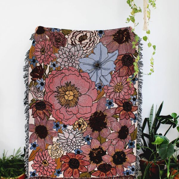 Calhoun & Co. - Dream Garden Tapestry Blanket