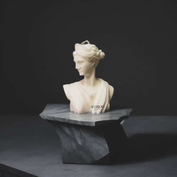 Sculptural Artemis Greek Goddess Bust Candle 6.5x5in: Cream, Bamboo & Coconut