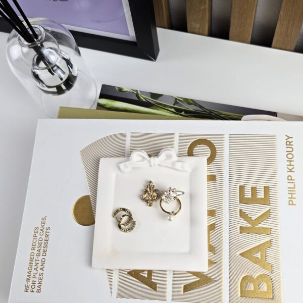 Bow Lace Tray Square