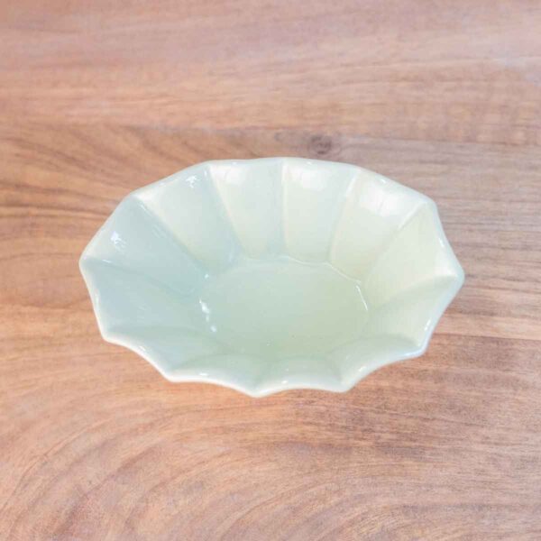 Scalloped Candy Dish   Light Green    6x2.5x3.5