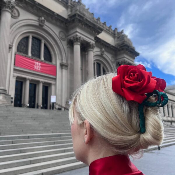 Handmade Satin Rose Stem Claw Clip: Red - Image 4