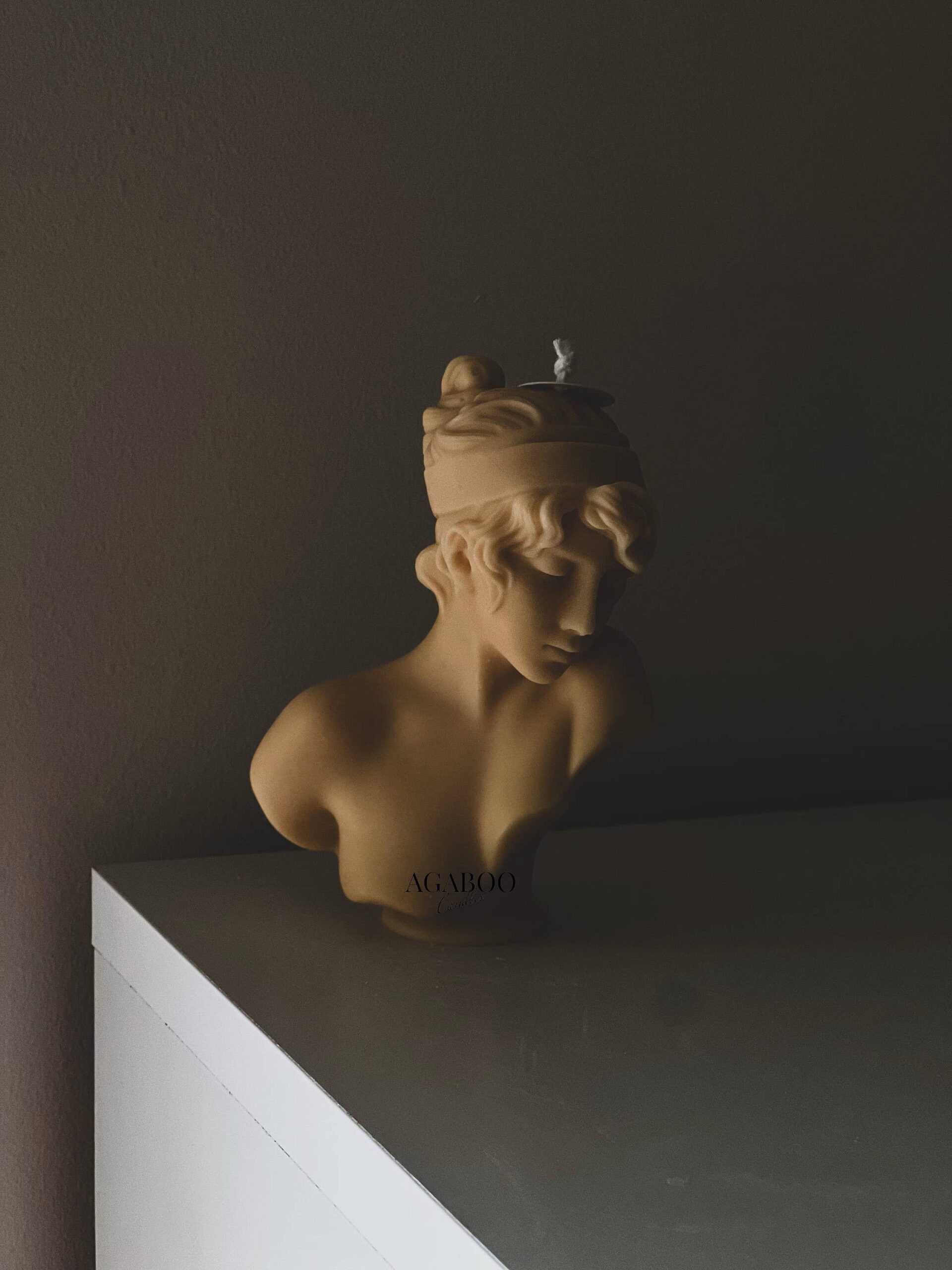 Artistic Lady Candle  5.5x4in: Peach, Rose Petals