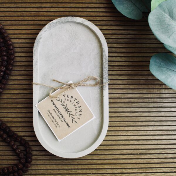 Verthandi Botanical - CONCRETE OVAL TRAY - Image 17