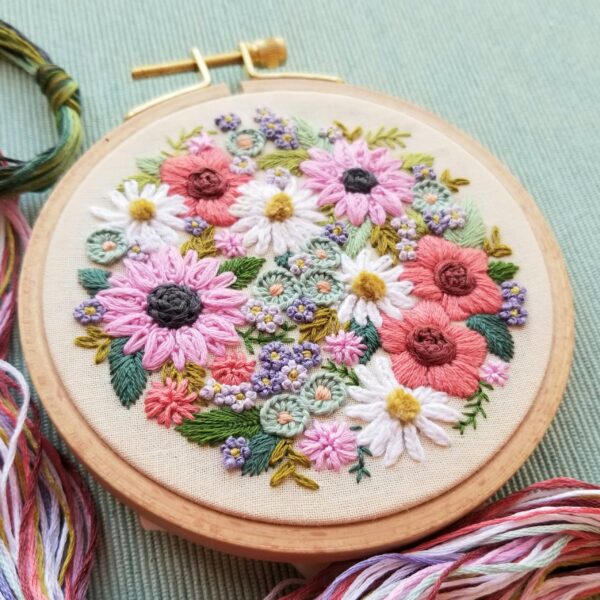 Wildflower Sampler Embroidery Craft Kit - Image 2