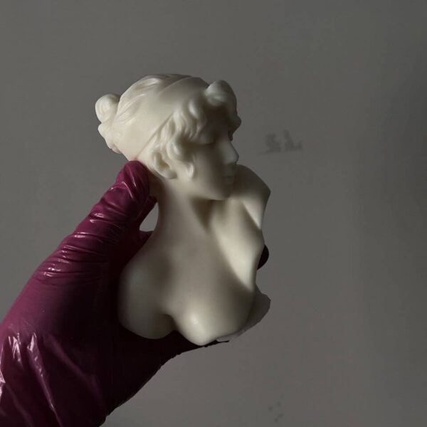 Artistic Lady Candle  5.5x4in: Peach, Rose Petals - Image 4