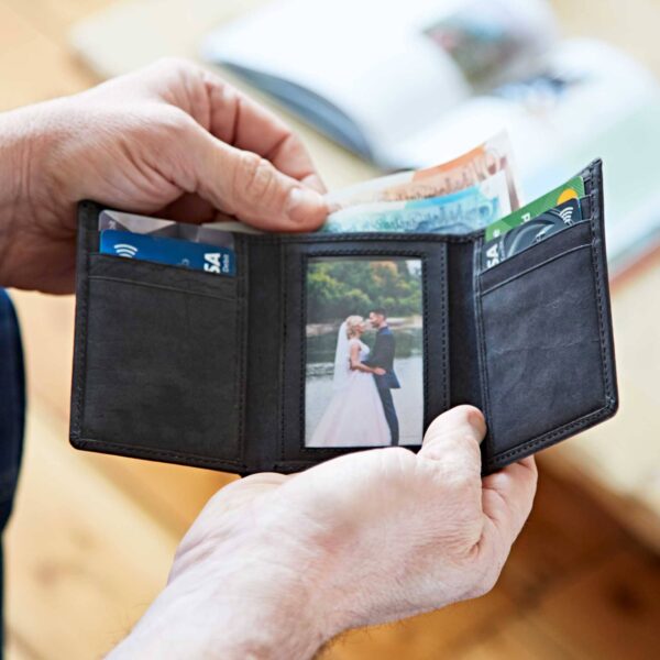 Handmade Buffalo Leather Trifold Wallet: Brown - Image 4
