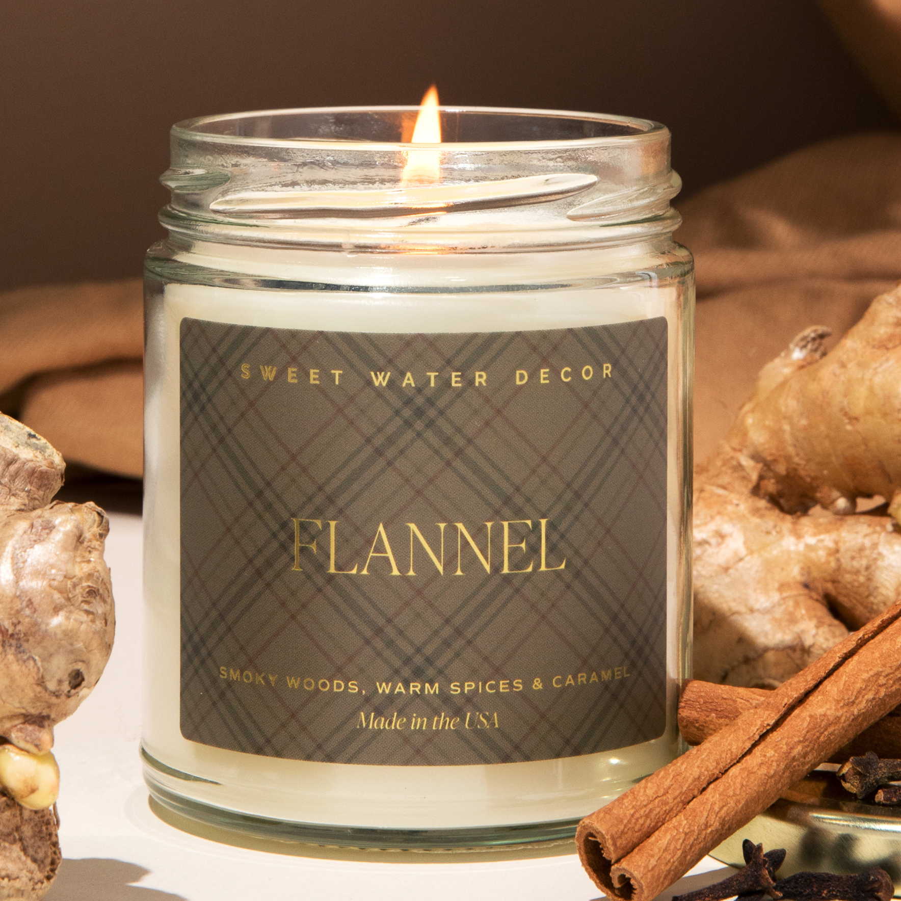 Flannel 9 oz Soy Candle (Gold Foil)