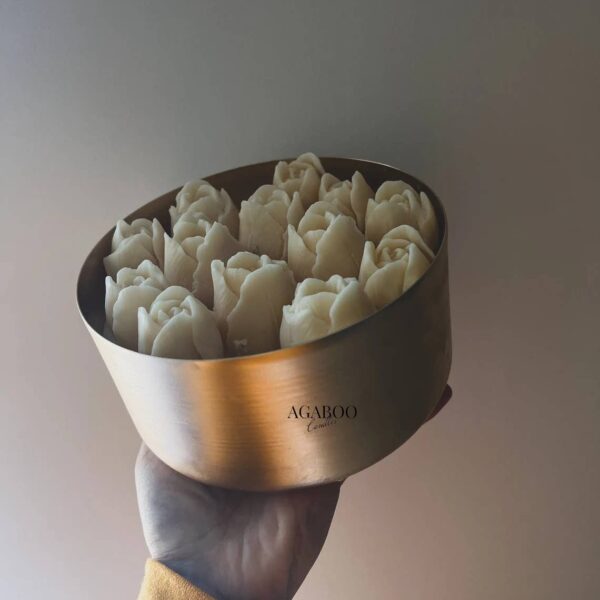Huge Floral Vase Candle with tulips 40 oz Rose Petals - Image 3