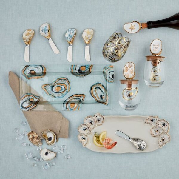 Coral Oyster Icon Spreader