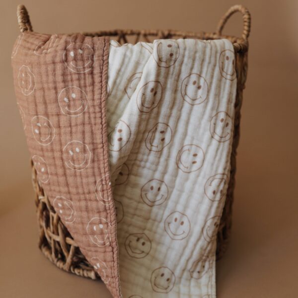 Muslin Quilt | Tan & Ivory Smile - Image 4