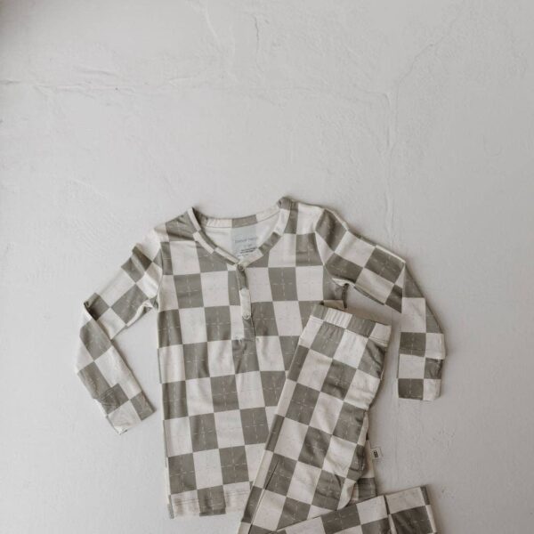 Bamboo Two Piece Pajamas | Oat & Sage: 2/3 Years - Image 5