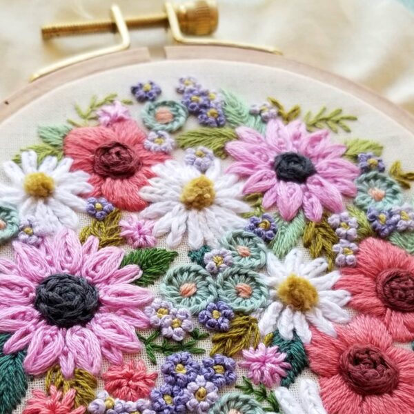 Wildflower Sampler Embroidery Craft Kit - Image 5