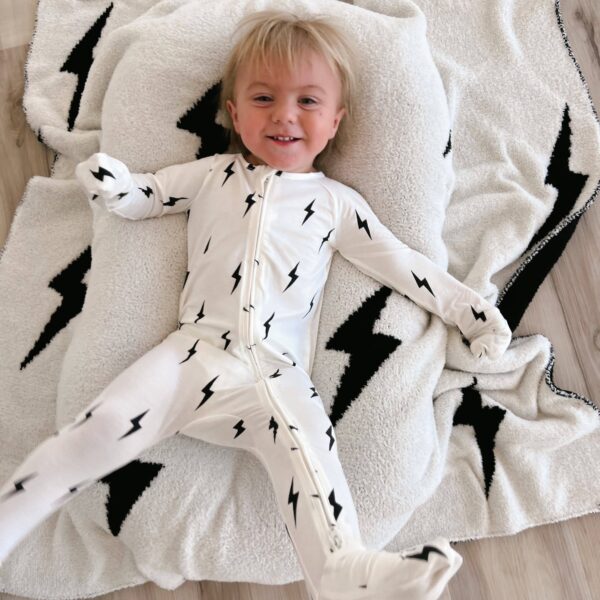 Bamboo Zip Pajamas | White & Black Lightning Bolt: 3-6 Months - Image 8