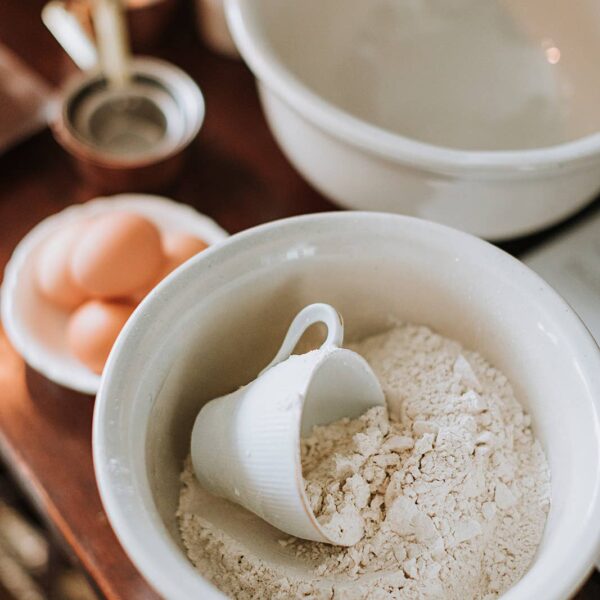 The Stoneware Mixing Bowl: Small - Image 7