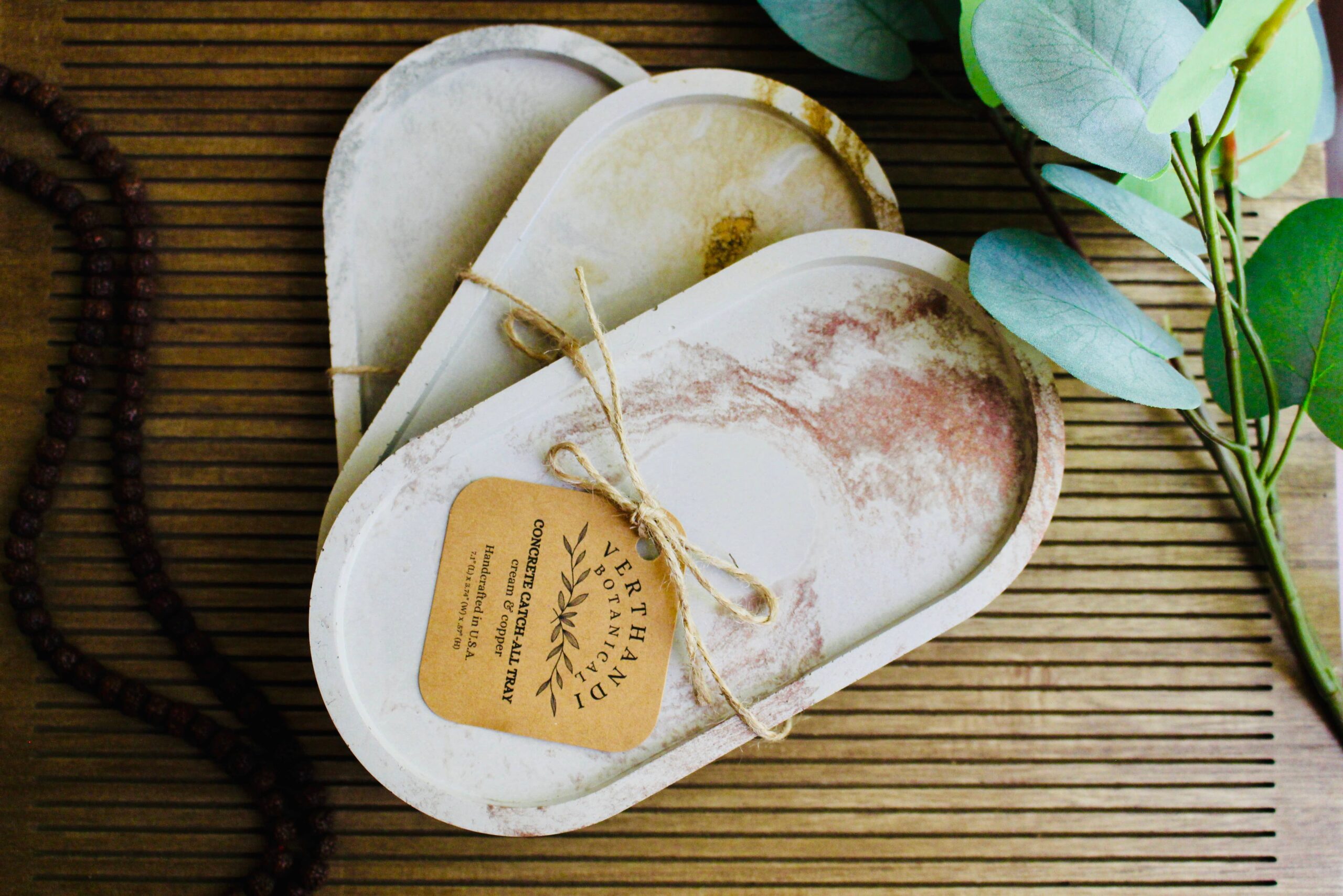 Verthandi Botanical - CONCRETE OVAL TRAY