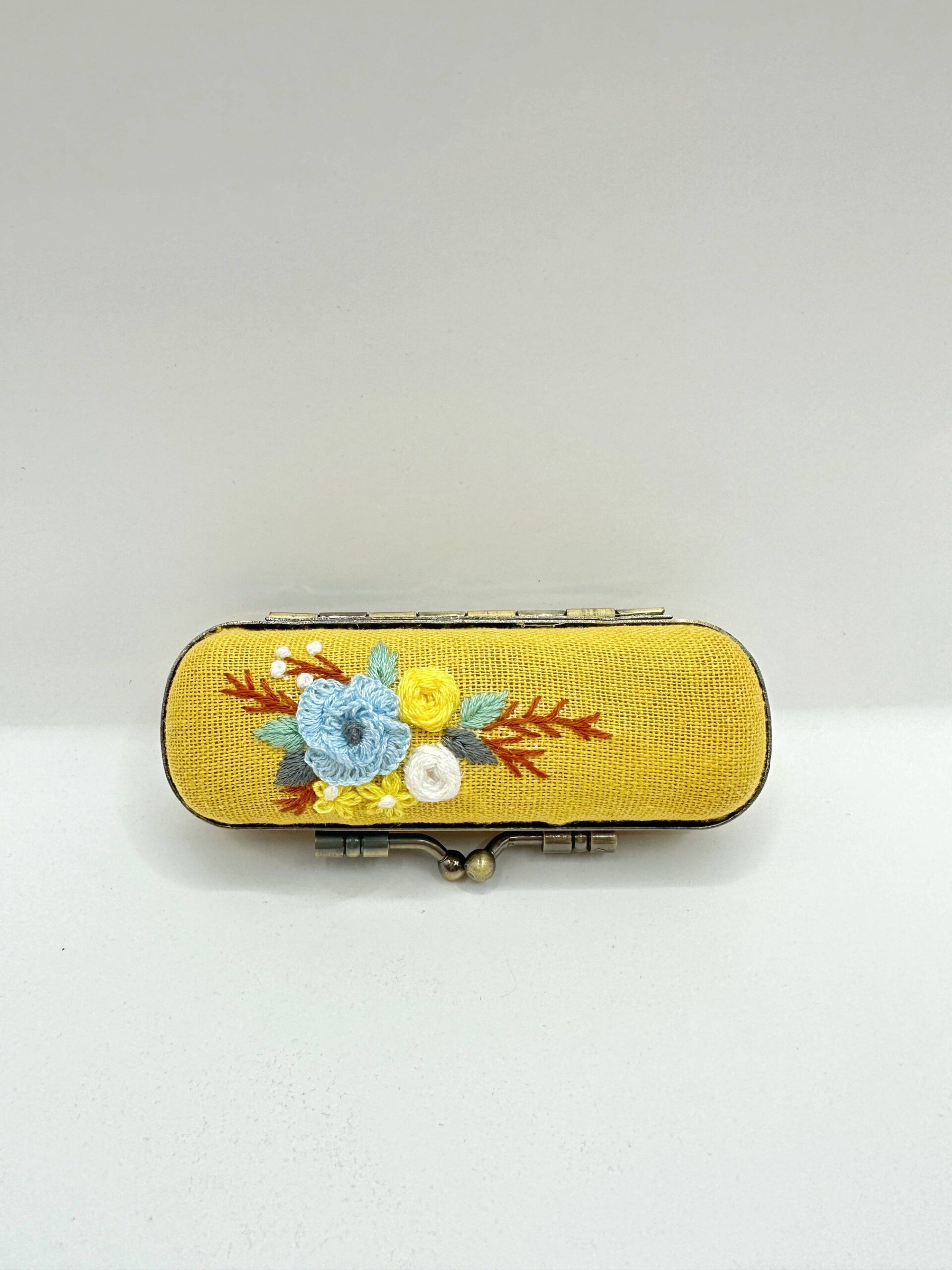 Embroidered Lipstick Case, Collection Cecilia: Yellow