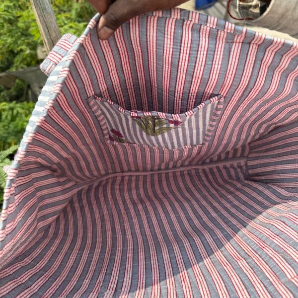 Printed Cotton Quilted Bag - Image 3