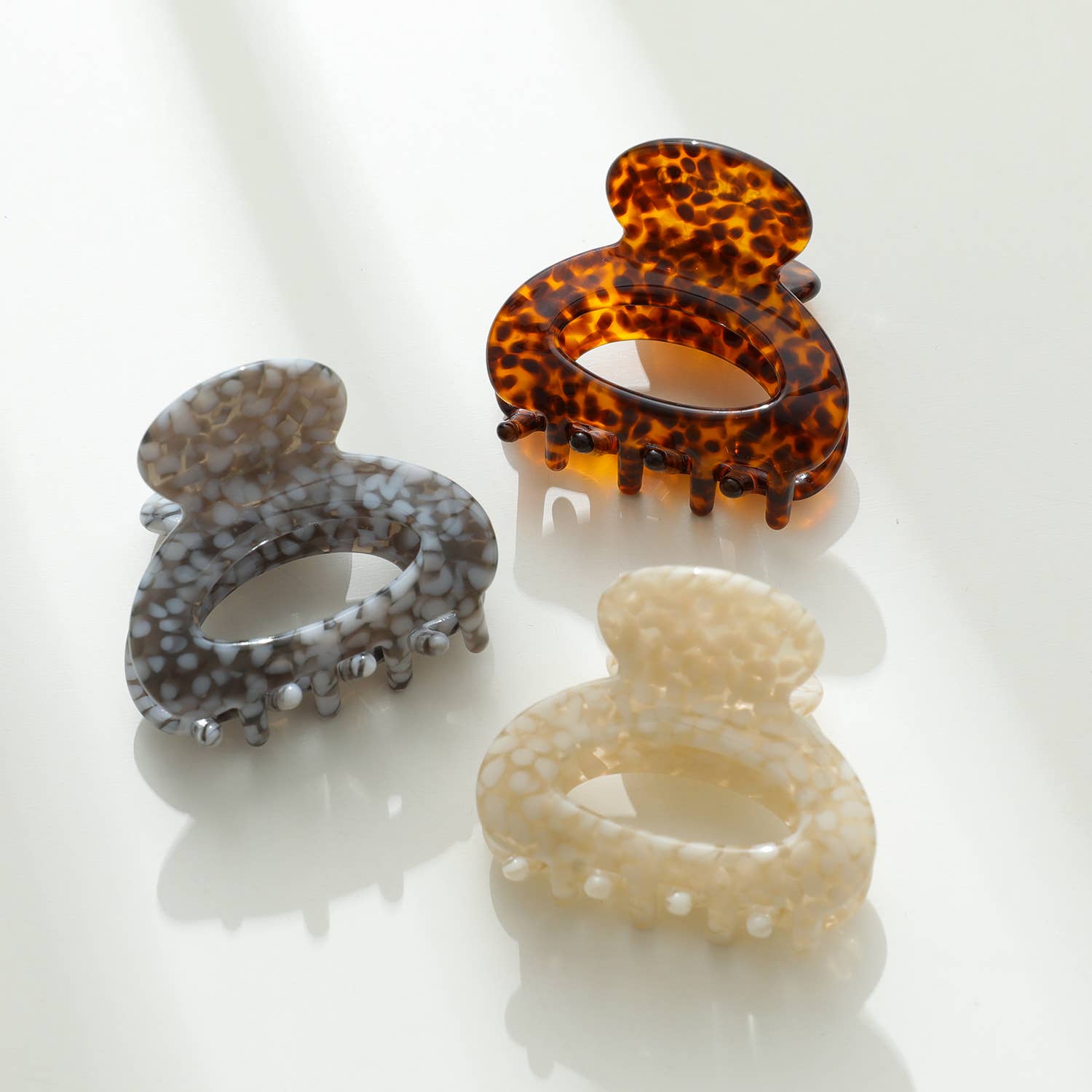 Adorro - Vintage Stone Lucie | Classic Mini Bubble Claw Clip