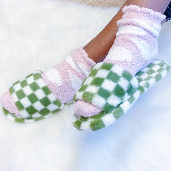 Luxe Lounge Checker Cozy Slipper: Pistachio, S/M - Image 6