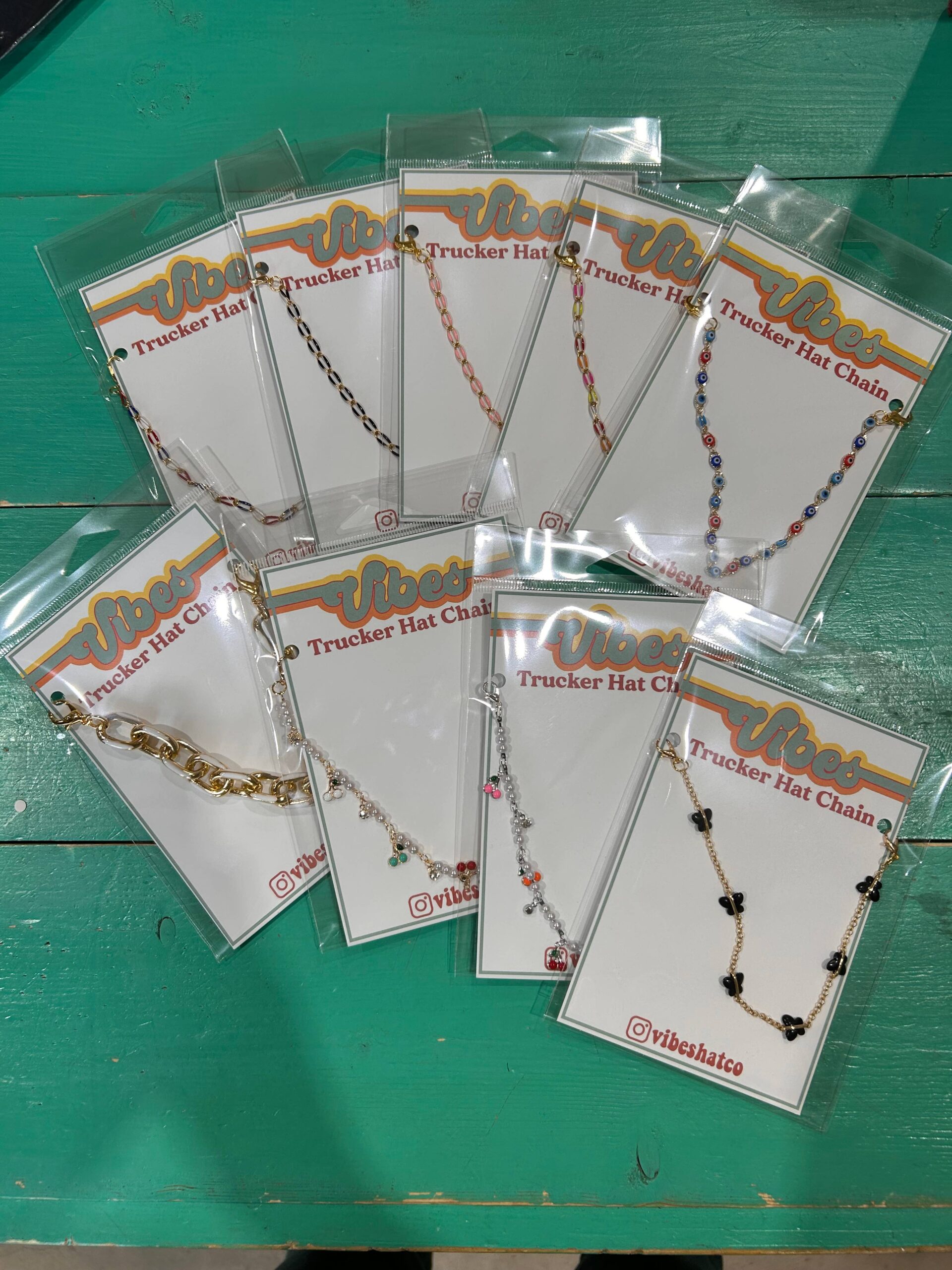 Chunky White Enamel Dipped Trucker Chain - Image 4