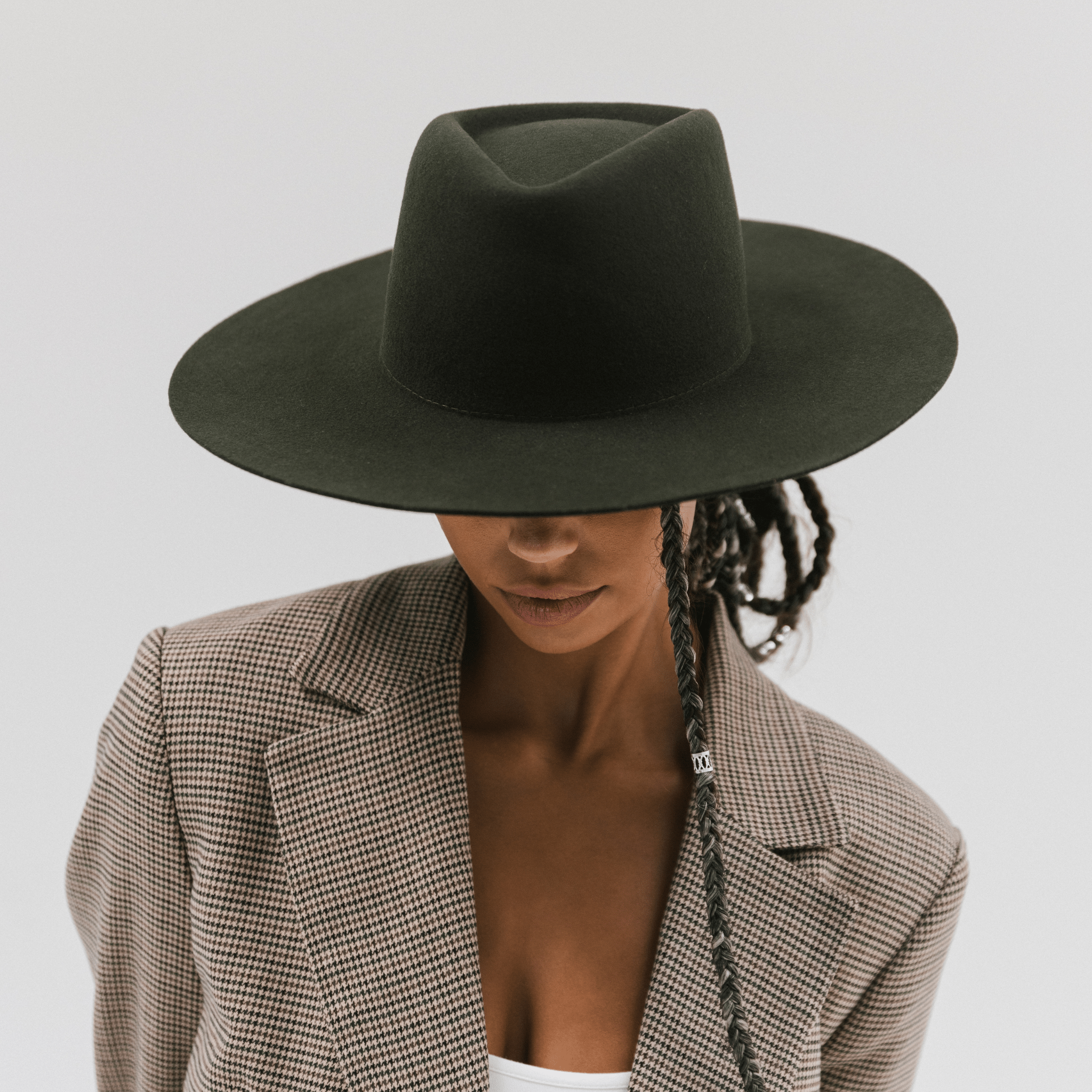 Gigi Pip - Dakota Triangle Crown - Image 58