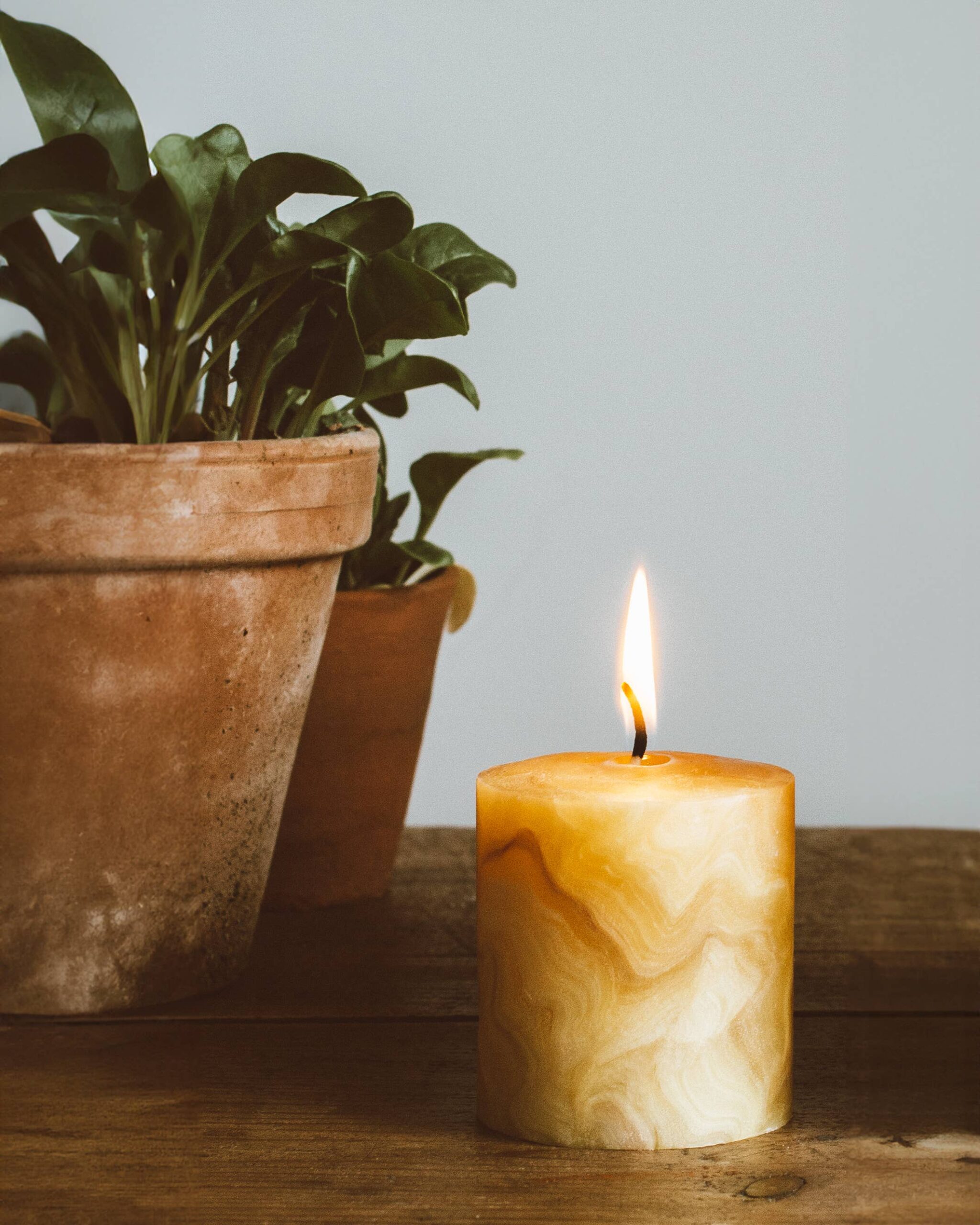 Goldrick Natural Living - Hand-Kneaded Marbled Beeswax Pillar Candle