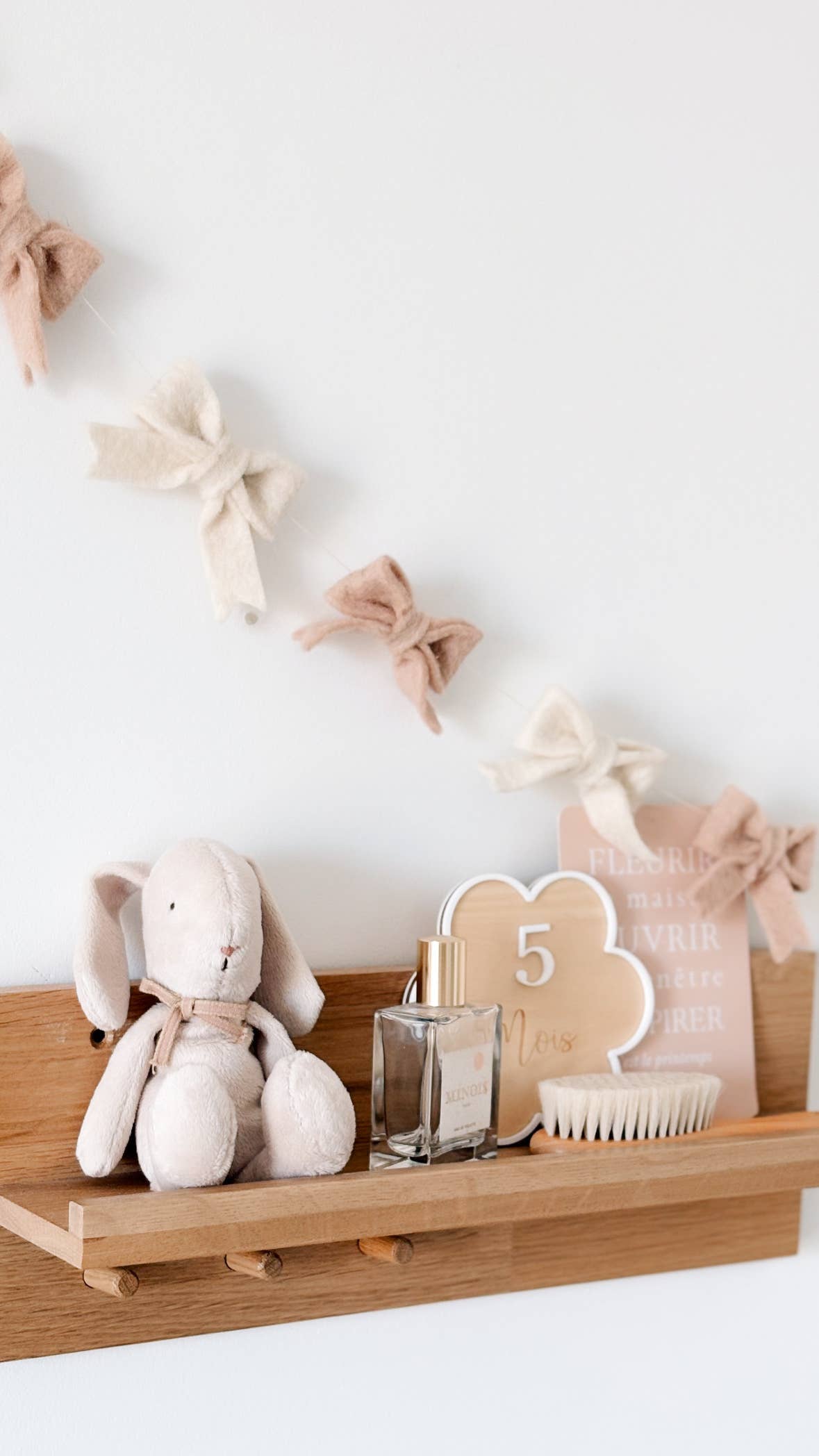 Felt Wool Garland Knots