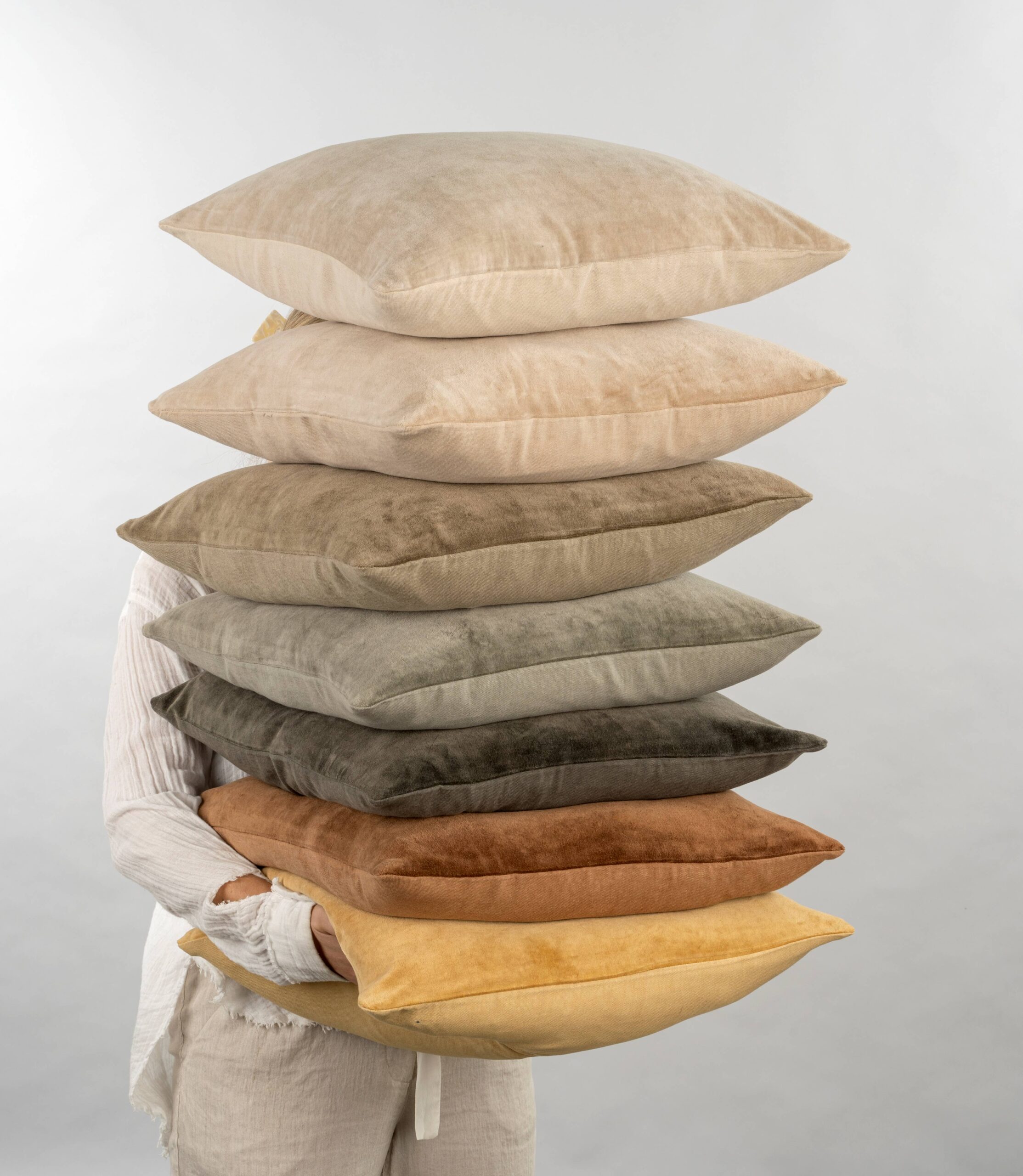 16x24 Vera Velvet Pillow Bisque - Image 2