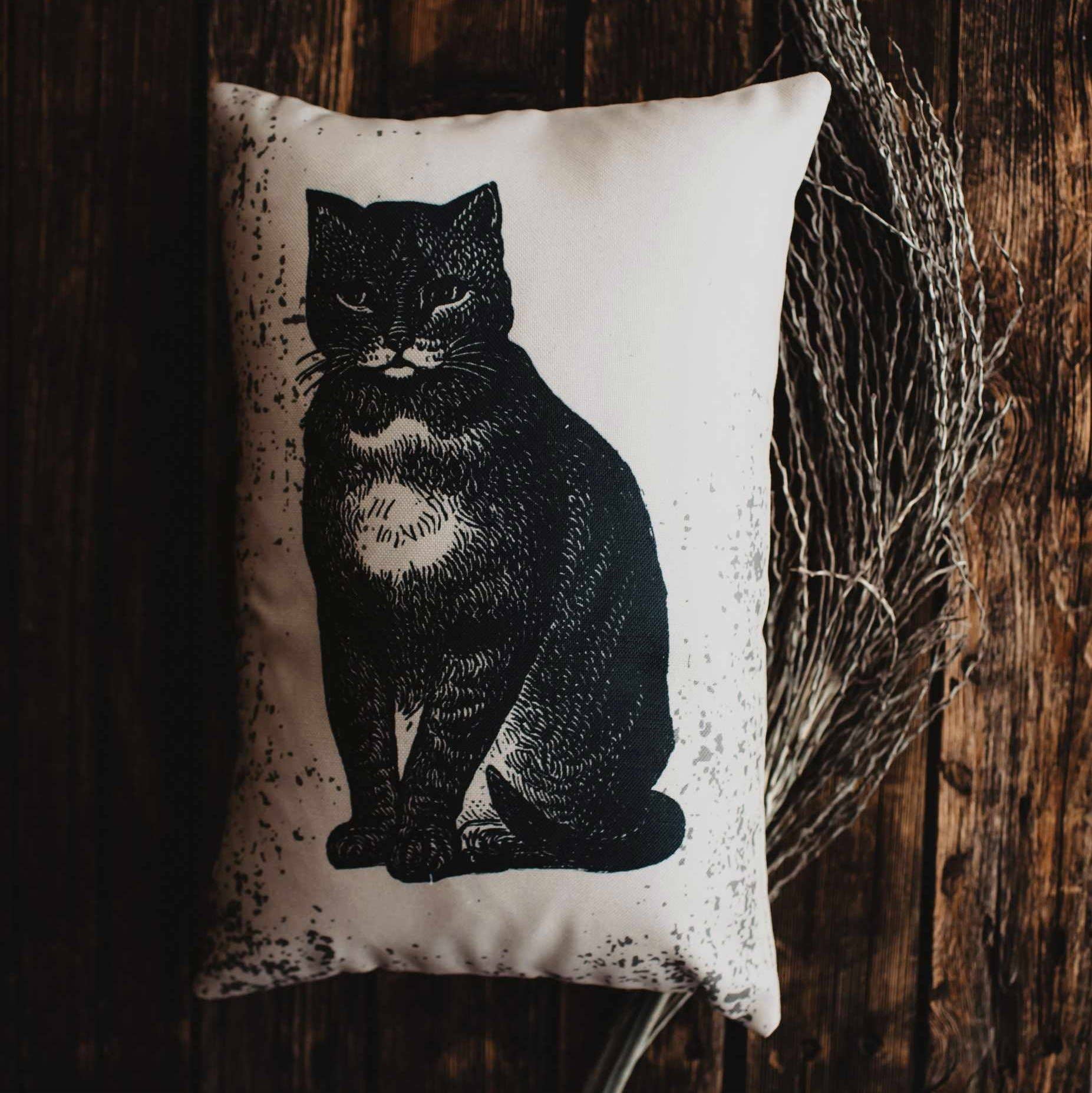 UniikPillows - Primitive Black Cat Lumbar Pillow Cover - Image 2