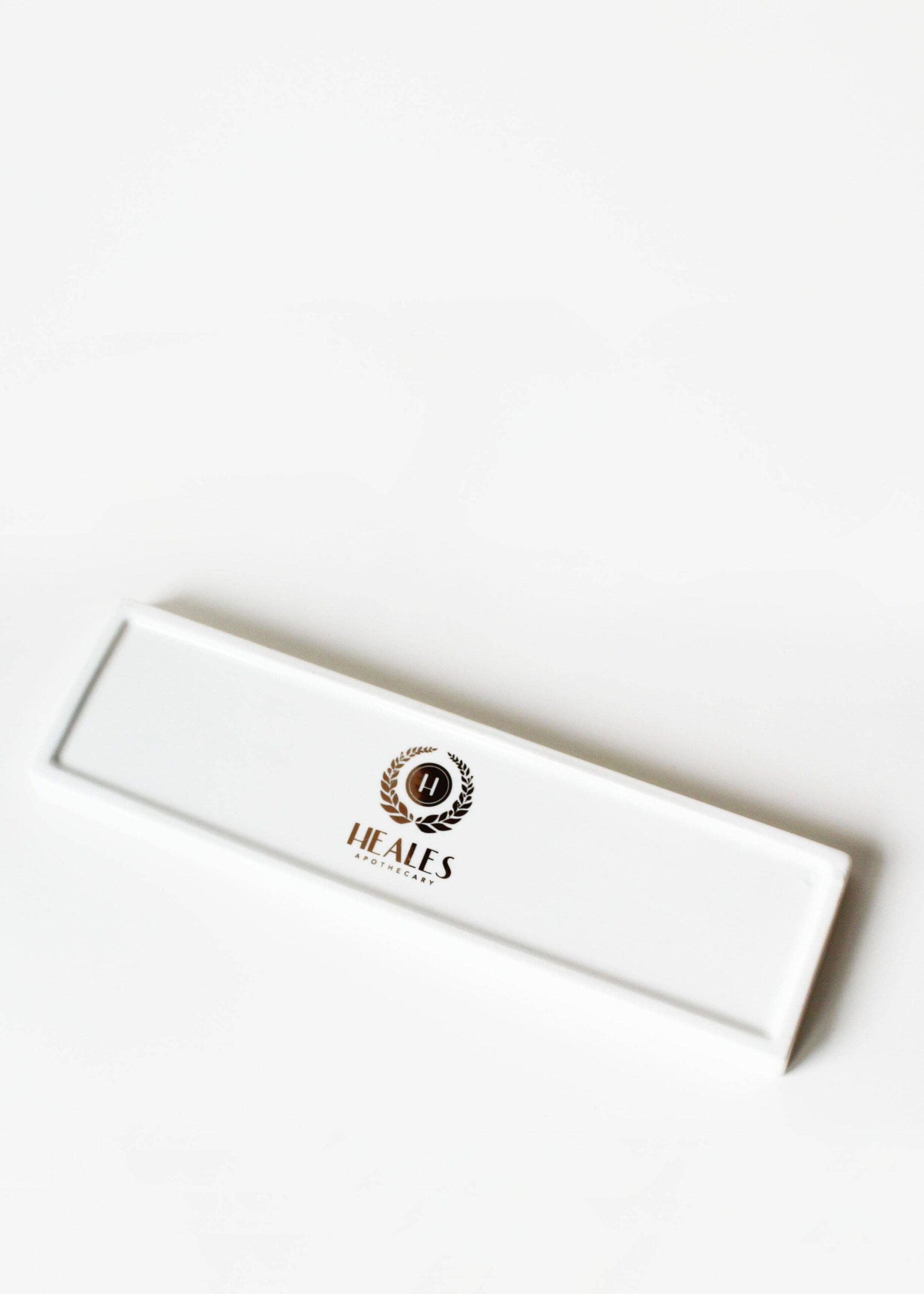 Heales Apothecary Slim Ceramic Vanity Tray - Image 3