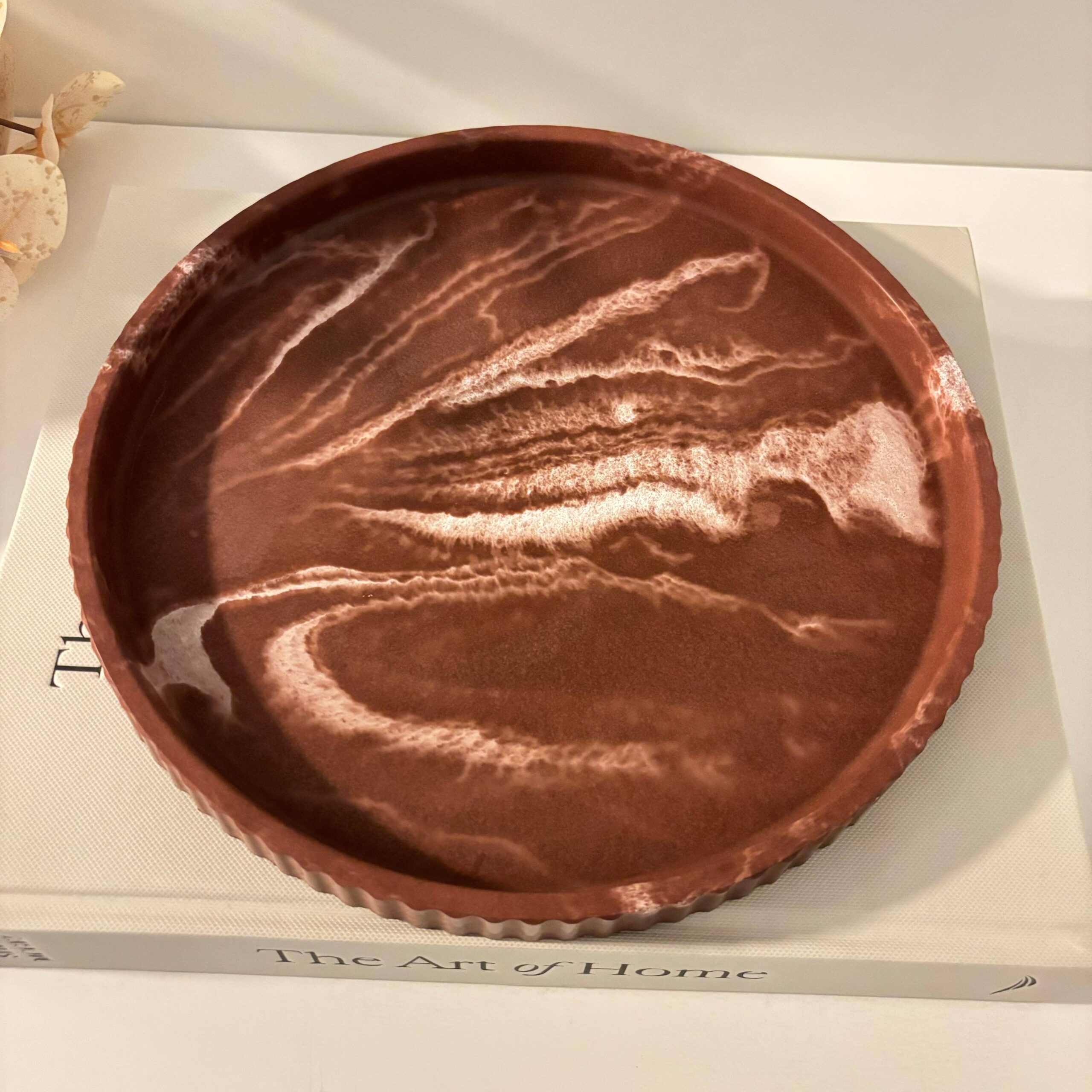 Joma - Concrete Fluted Tray | Round Concrete Tray: Black fusion marble - Image 9