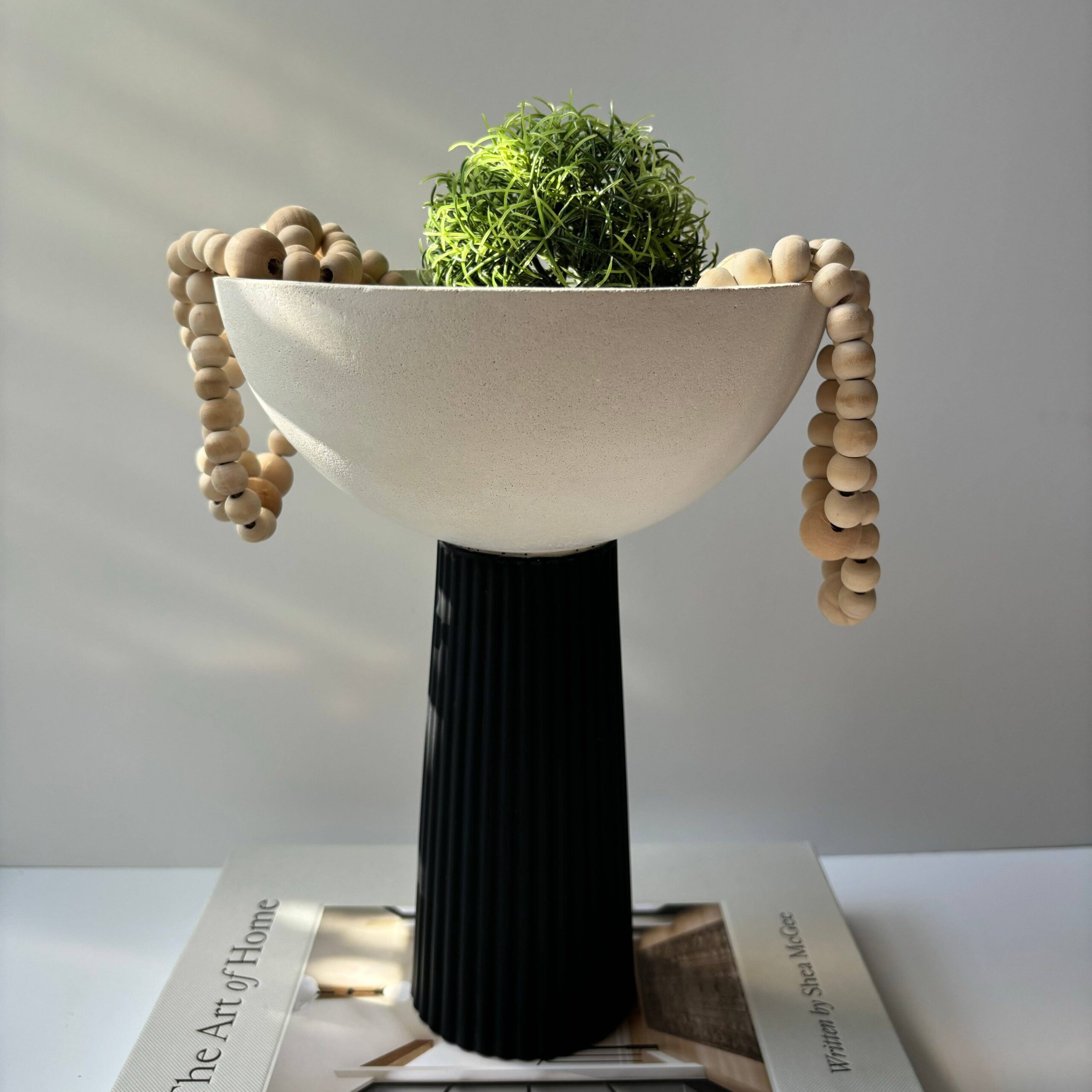 Leo - Pedestal Bowl | Concrete Decorative Bowl: Black & White