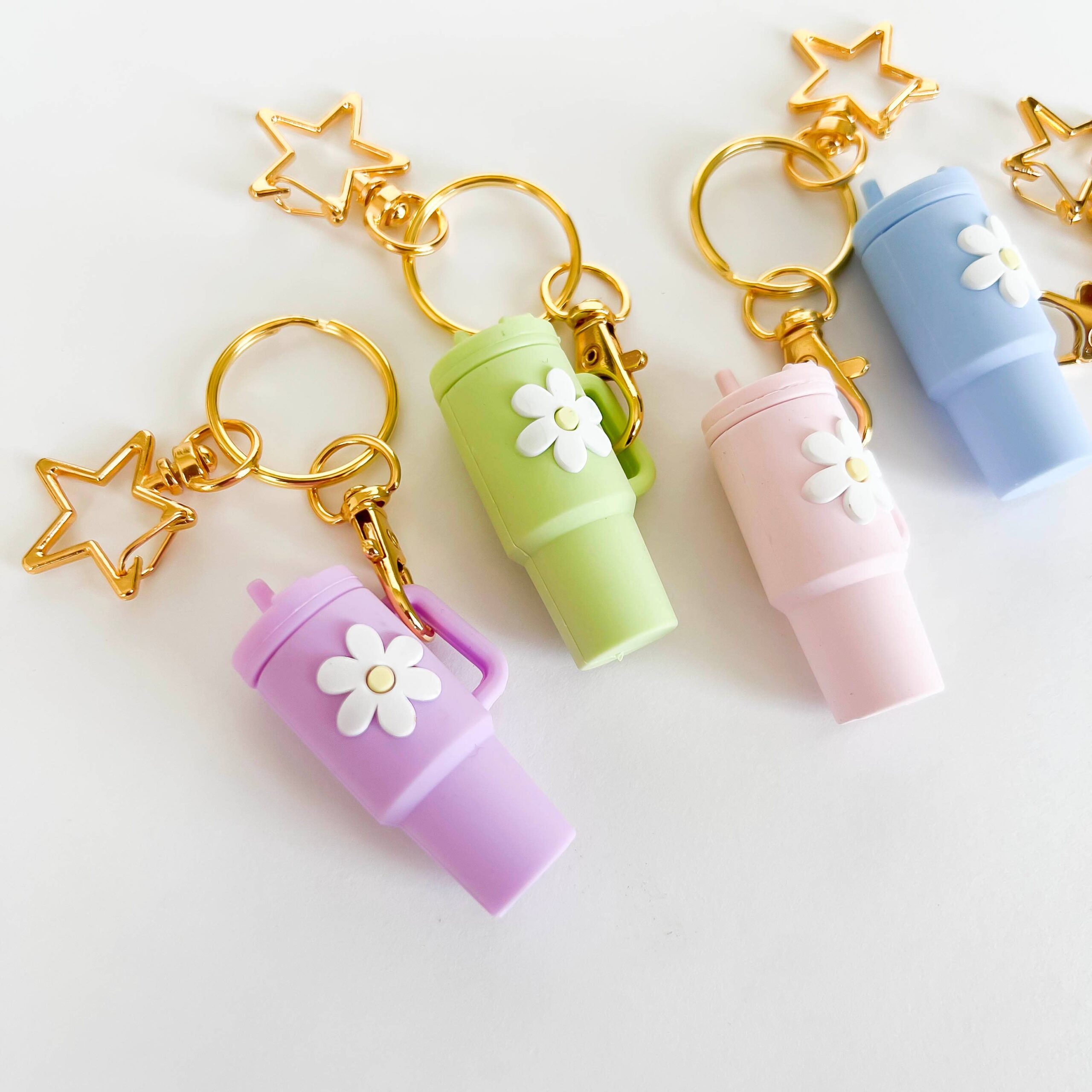 Mini Stanley Cup Keychain Accessories – Daisy Flower Design - Image 3