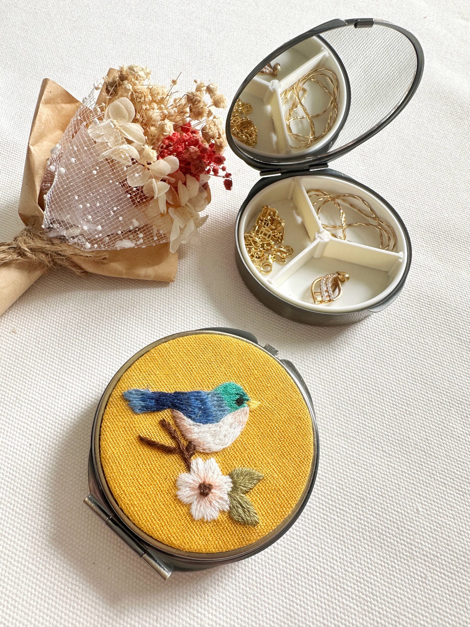 Quince Fables - Floral Embroidered Round Jewelry Box With Mirror
Success - Image 6