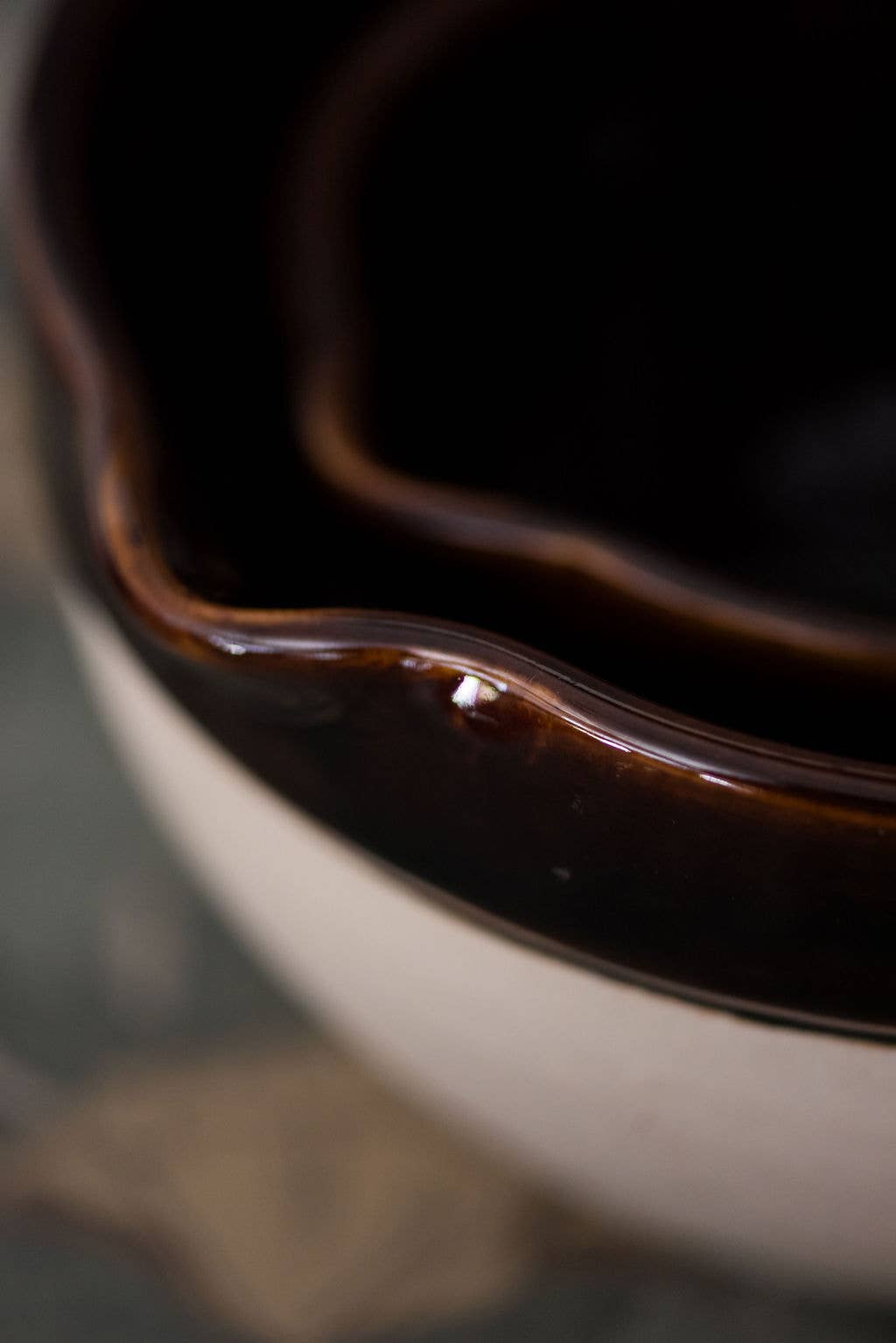 Galley and Fen - Heritage Stoneware Large Bowl - Image 7