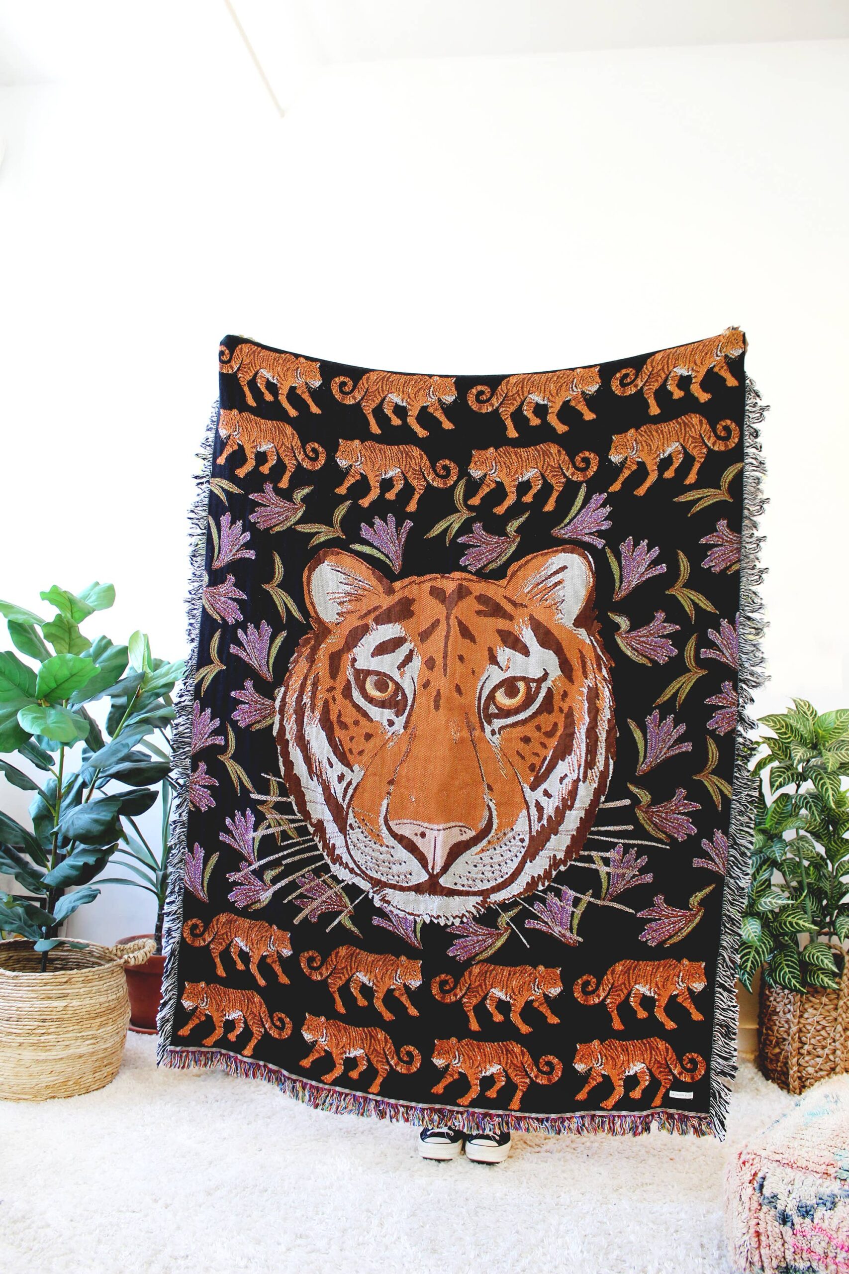 Calhoun & Co. - Tiger Parade Tapestry Blanket