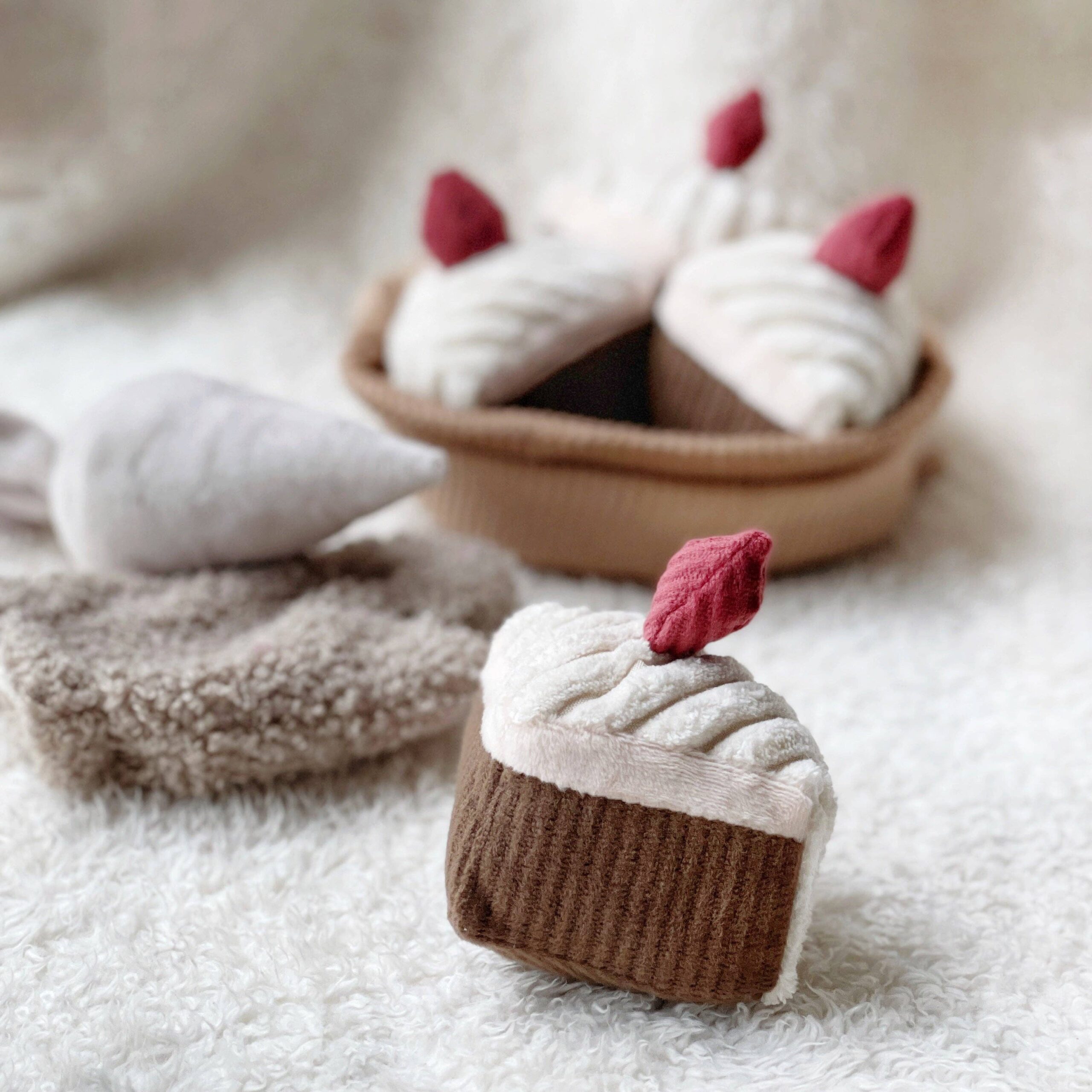 LET'S BAKE - Image 2