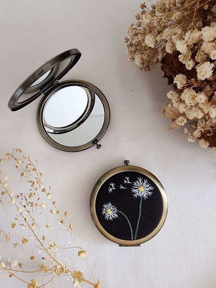 Quince Fables - Floral Embroidered Compact Mirror, Collection Sophia - Image 7
