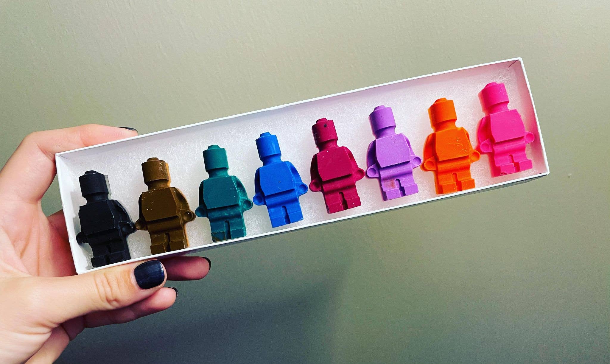 The North East scribbler - Lego People Crayons 👩🏼🤝👨🏽 - Image 4