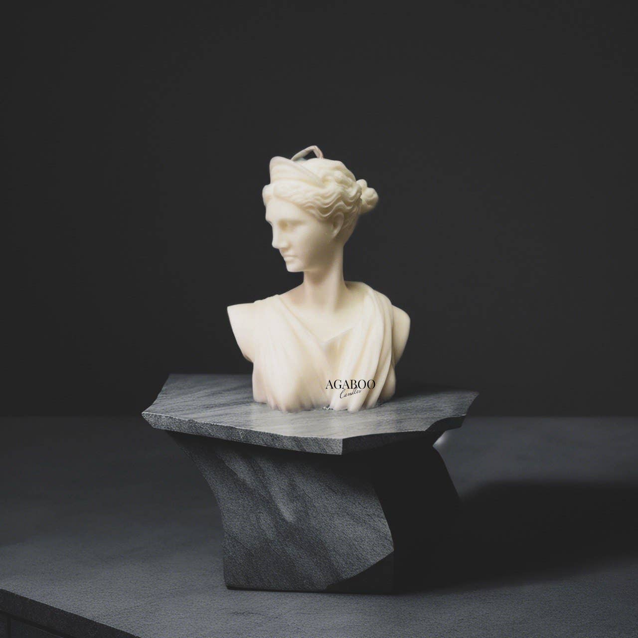 Sculptural Artemis Greek Goddess Bust Candle 6.5x5in: Golden Honey, Sea Salt & Orchid