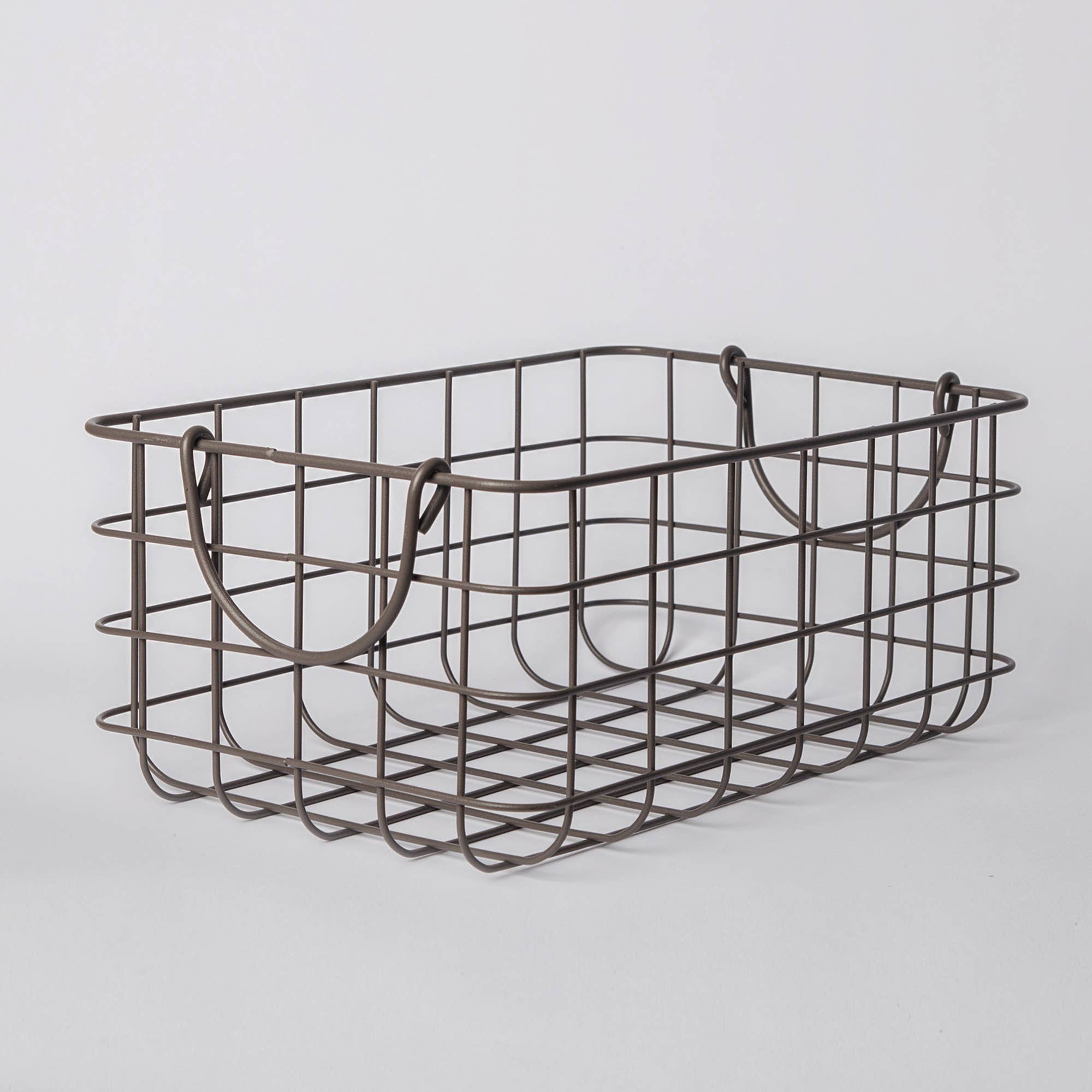 Porto Boutique - 301 - Iron Basket